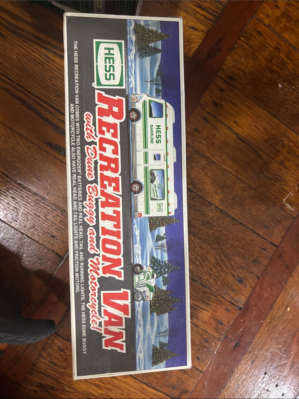 Hess Green and White Recreation Van Toy